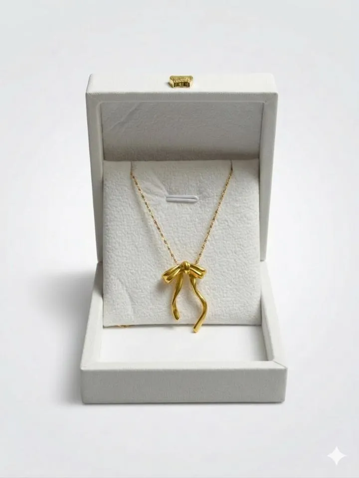 Collier Pendentif Nœud Papillon Doré